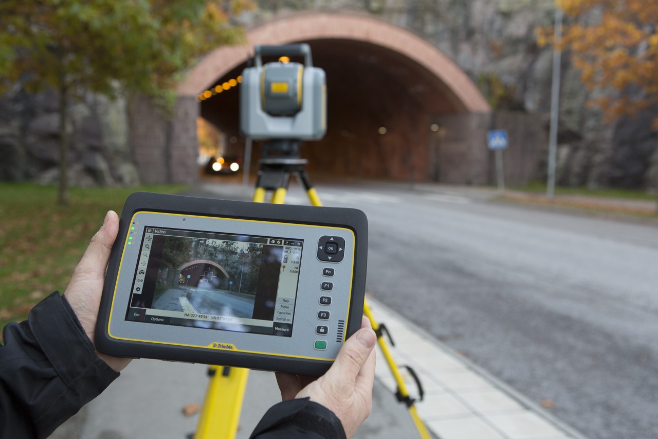 Trimble_SX10_TotalStation_app_tunnel_7716 (2).jpg