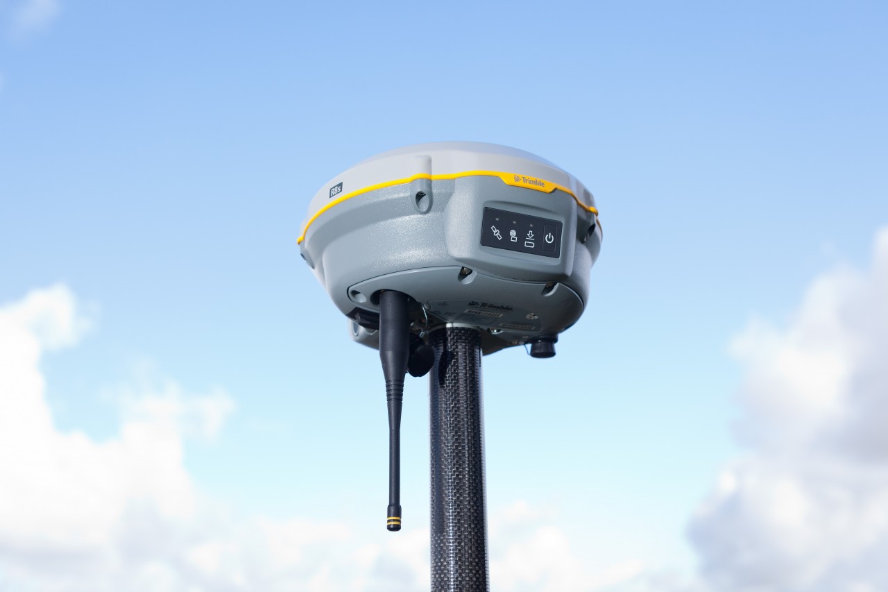 trimble r8s lt gnss 卫星接收仪